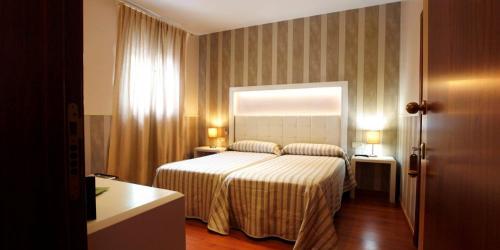 Hostal Paris