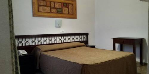Hostal Ronda