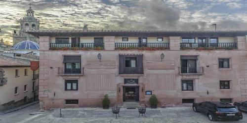 Hotel Los Leones - Adults Only