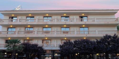Bell Port Hotel