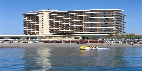 Hotel Puente Real