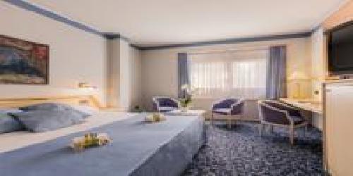 Eurostars Boston