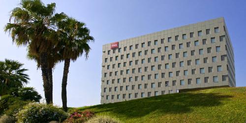 Ibis Barcelona Santa Coloma