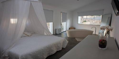 La Maga Rooms