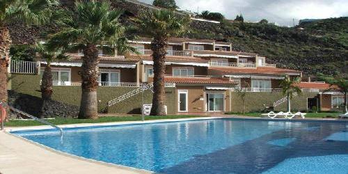 La Muralla Apartamentos