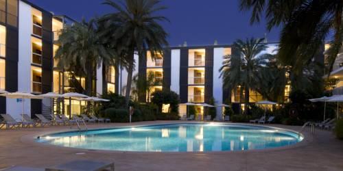 Las Gaviotas Suites Hotel & Spa