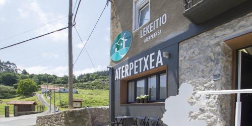 Lekeitio Aterpetxea Hostel Auto Check-in