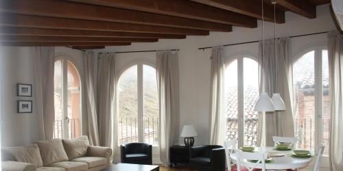 Apartamentos La Fonda