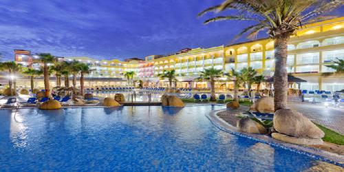 Mediterraneo Bay Hotel & Resort