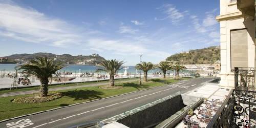 Mirandoalaconcha Rooms by SanSebastianForyou
