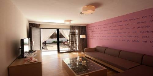 R2 Romantic Fantasia Suites - Adults Only