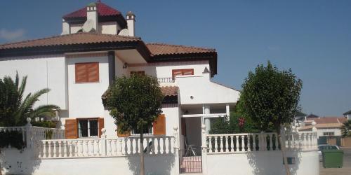 Explore Costa Blanca from a Family-Friendly Holiday Home