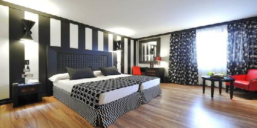 Salles Hotel Aeroport de Girona