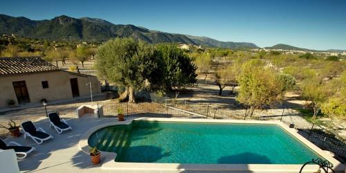 Spacious Mansion in Campanet with Private Pool