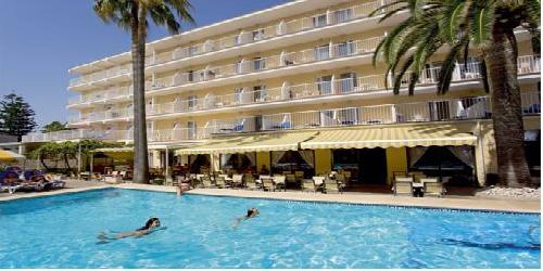 Universal Hotel Bikini