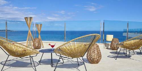 Universal Hotel Perla