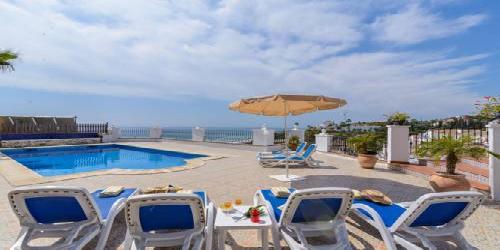 Villas Nerjazul - El Peñoncillo Beach