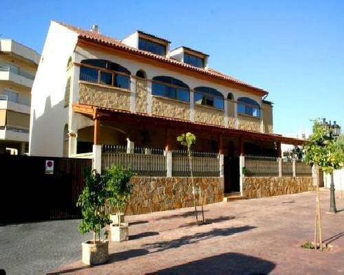 Apartamentos María Del Carmen - Torremolinos