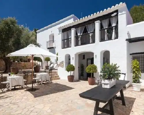 Agroturismo Can Guillem - Santa Gertrudis de Fruitera