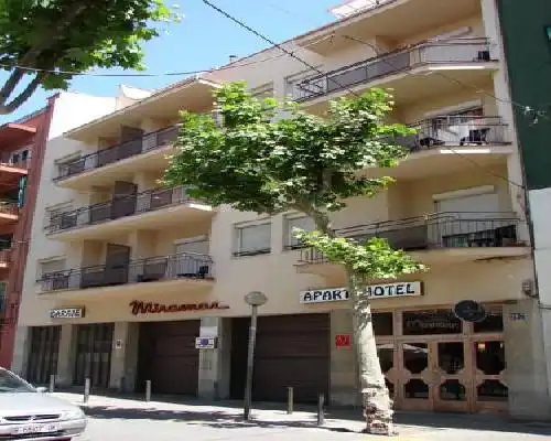 Apart-Hotel Miramar - Badalona
