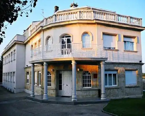 Casablanca Hotel Studios - Santa Marta de Tormes