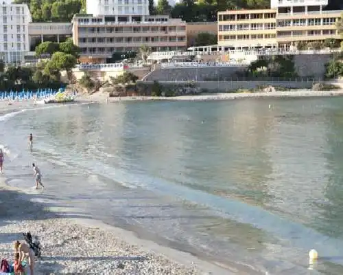 Apartamentos El Pinar - Cala Llonga