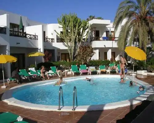 Apartamentos Maribel - Cala Blanca
