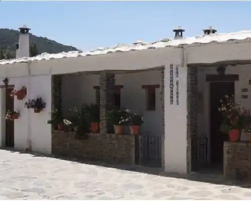 Apartamentos Turísticos Rural Los Tinaos - Bubión