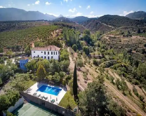 Cortijo Balzain - La Zubia