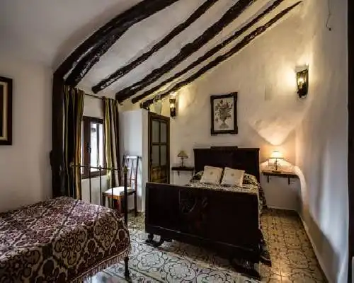 Cortijo Bustamante - Baza