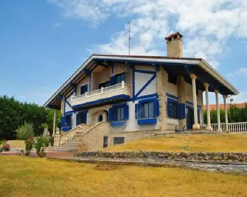El Caserío - Camaleño