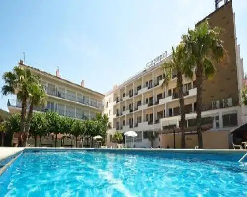 Hotel Checkin Flamingo - L'Estartit