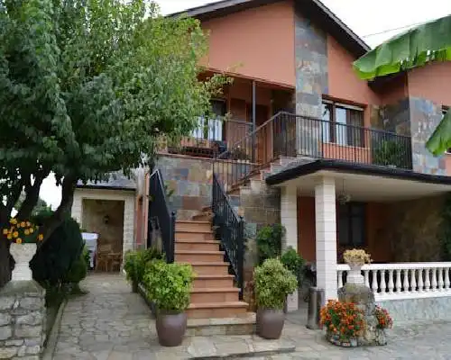 Hospedaje Oreña - Oreña