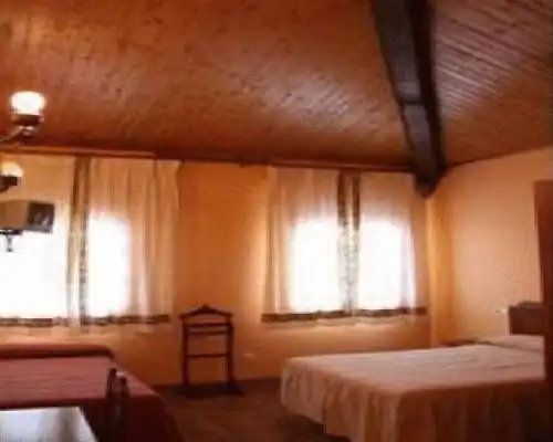 Hostal Bonavía - Pedrola