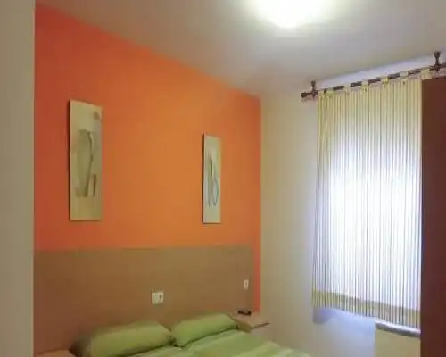 Hostal Caracas - Lalín