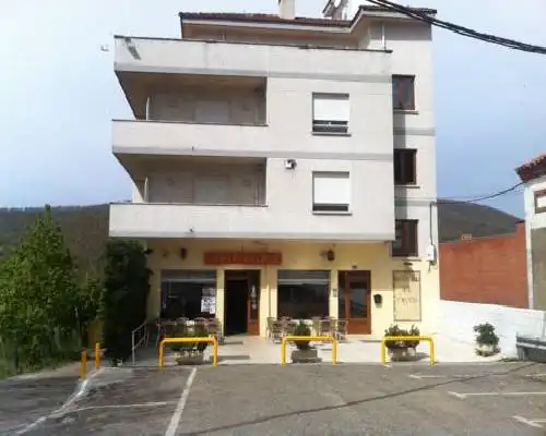Hostal El Cruce - Paracuellos de Jarama