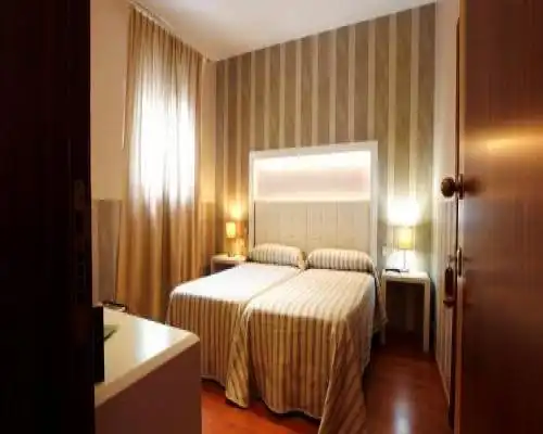 Hostal Paris - San Fernando