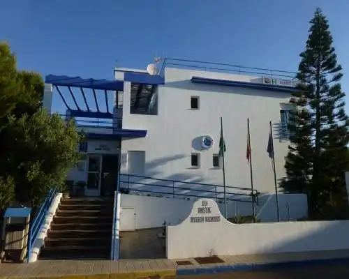 Hostal Puerto Genovés - San José