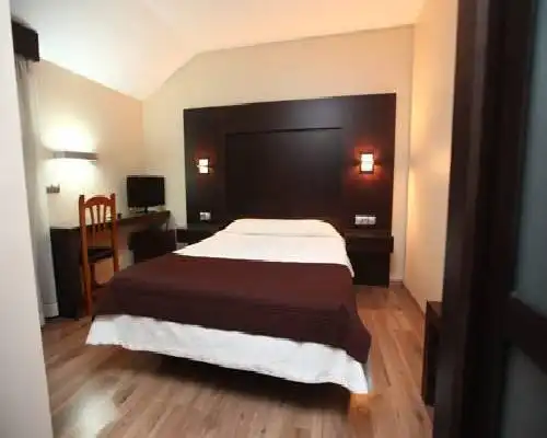 Hotel Anabel Baza - Baza