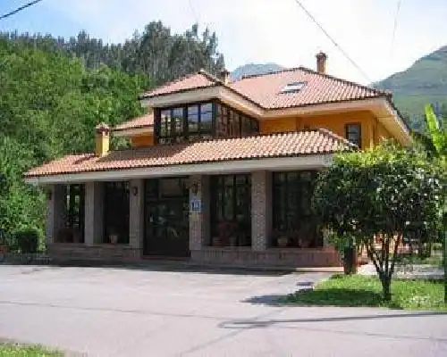 Hotel Benzua - Villanueva de Ardisana