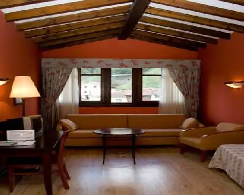 Hotel Torrepalacio - Proaza