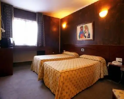 Hotel Villa De Nava - Nava