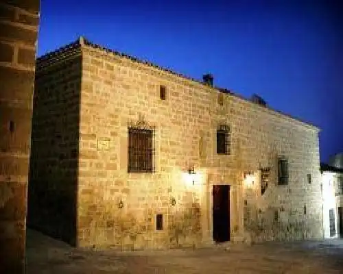 Palacio las Manillas - Sabiote