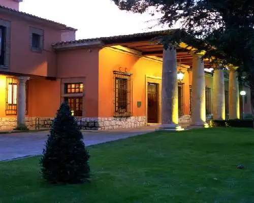 Parador de Tordesillas - Tordesillas