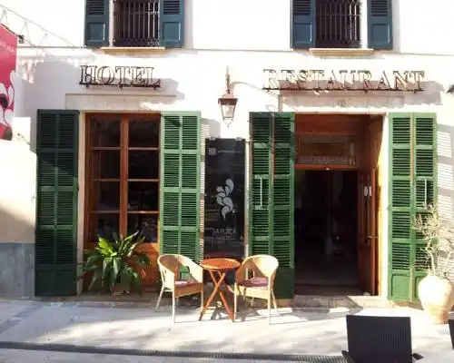 Petit Hotel Sa Plaça - Petra