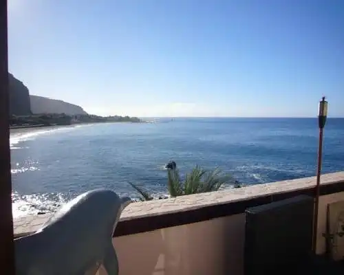 The Gomera Lounge - La Playa Calera