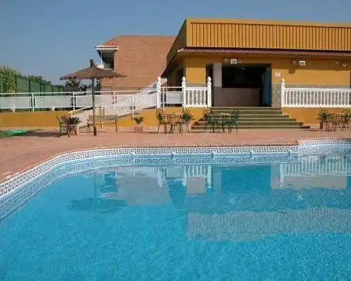 Hotel Torre De Los Guzmanes - La Algaba