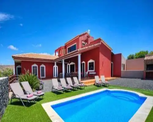 Villa de Lujo con Piscina Privada y Spa - Tetir