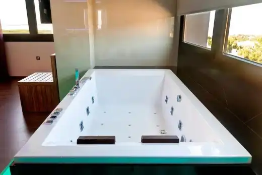 Hoteles en Alicante con jacuzzi en la habitación